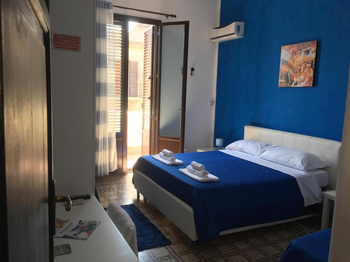 Stanze Di Leo Hotel Palermo Luaran gambar